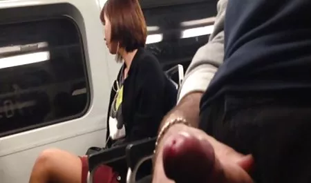 Лесбийские MILFs используют молодых AuPair