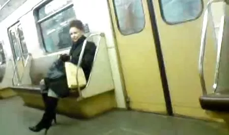 Брук Майерс первый раз трахает черного парня
